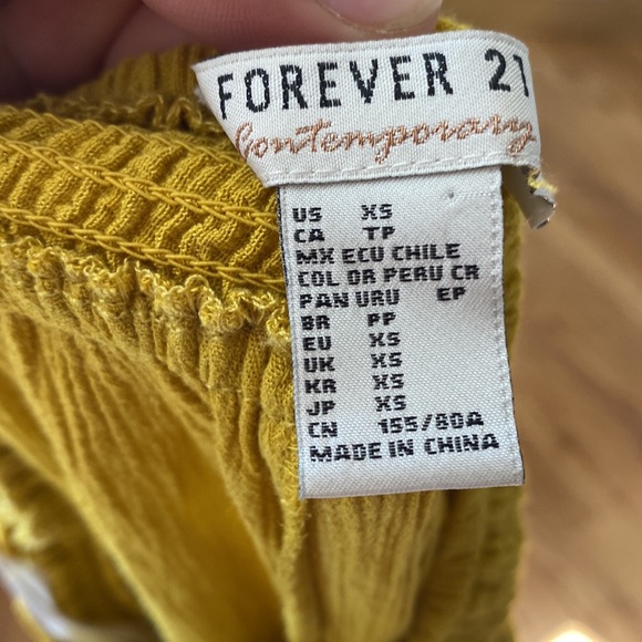 Forever 21 halter backless yellow floor length dress size XS - Picture 4 of 4